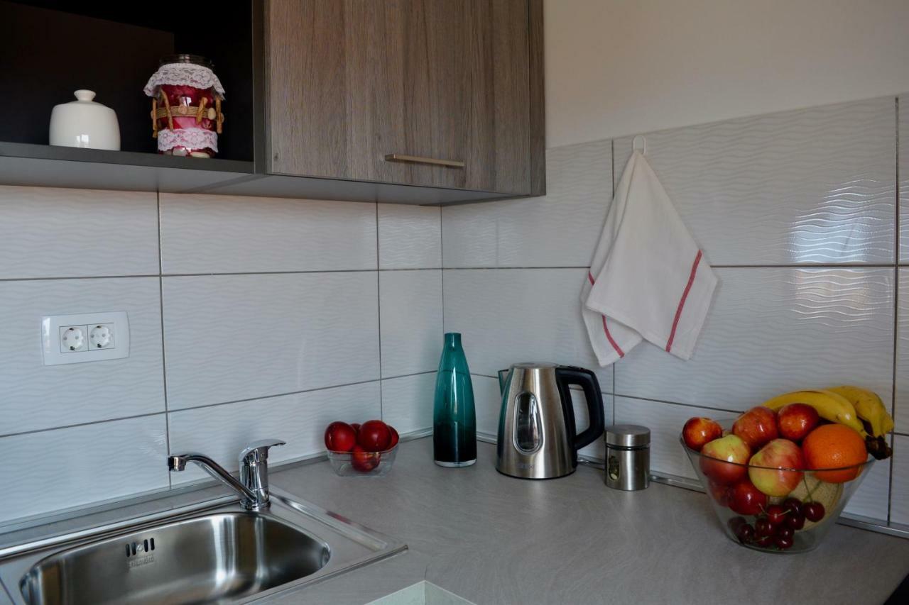 Iva Apartmani Vodice Dış mekan fotoğraf