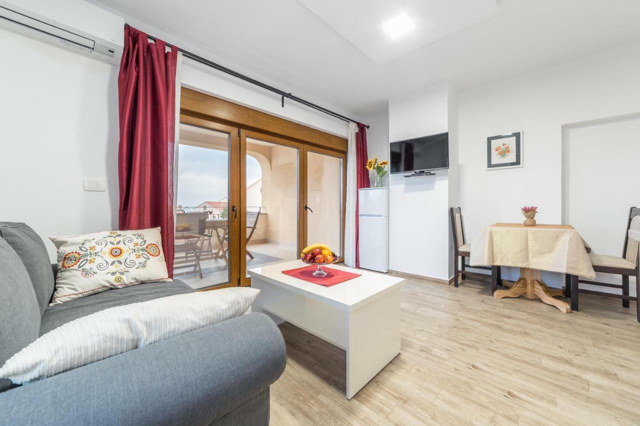 Iva Apartmani Vodice Dış mekan fotoğraf